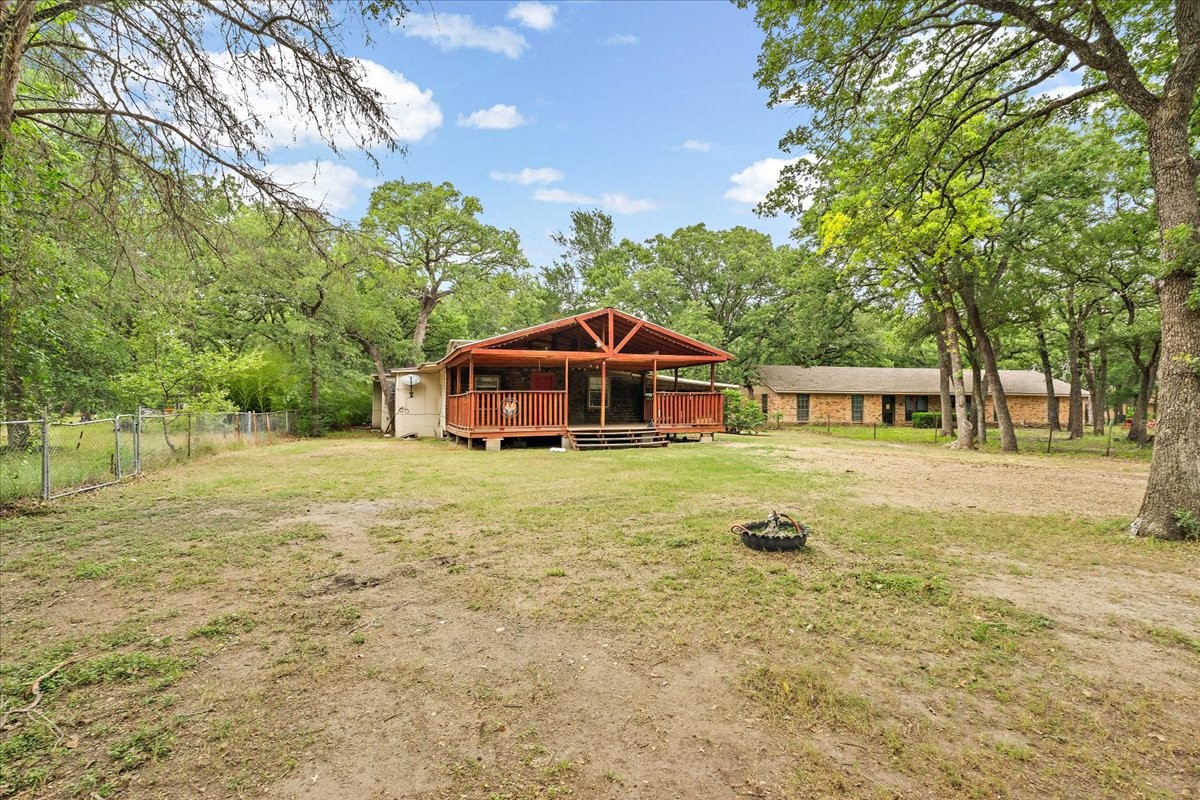 10050 W Fm 744 Barry TX 75102