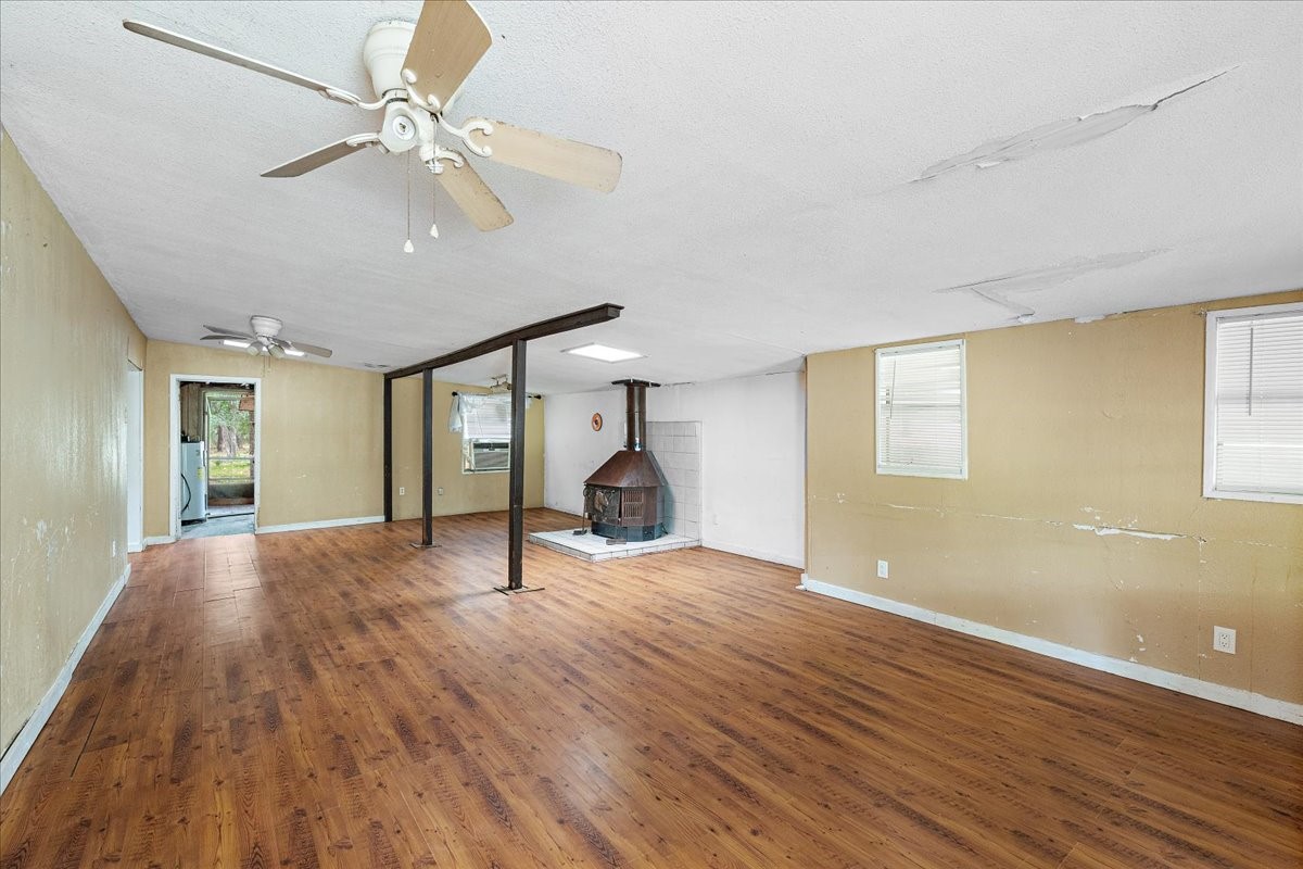 10050 W Fm 744 Barry TX 75102