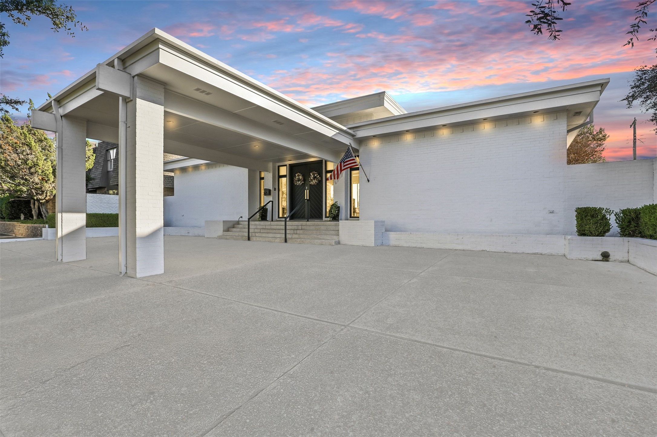 5625 El Campo Avenue Fort Worth TX 76107