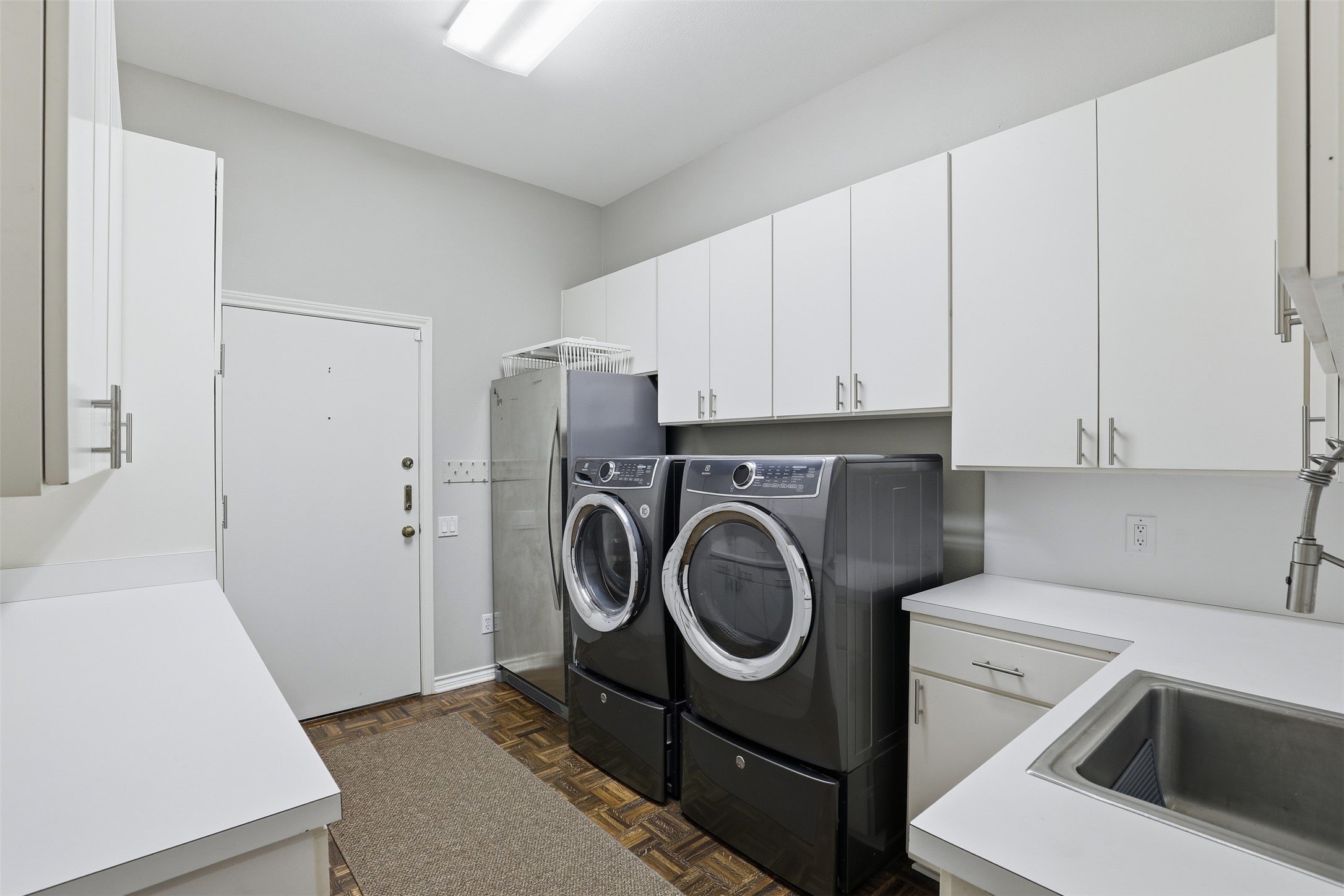 5625 El Campo Avenue Fort Worth TX 76107