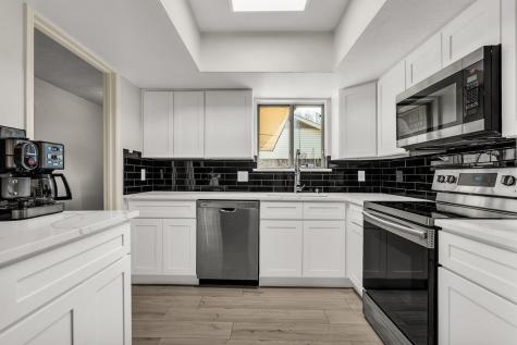 709 Royal Oaks Drive Garland TX 75040