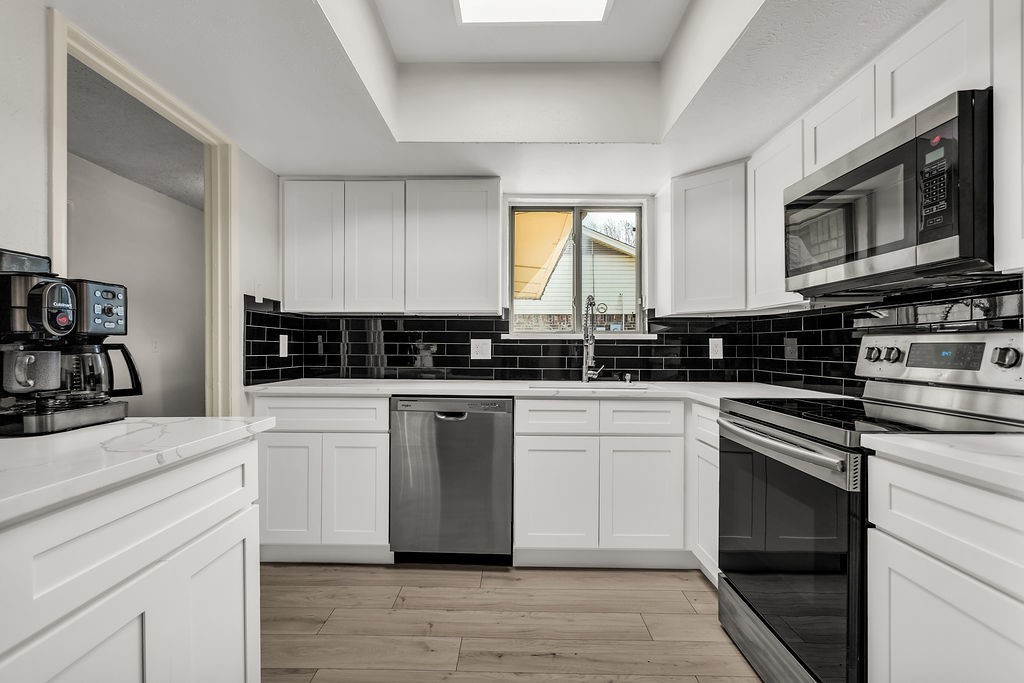 709 Royal Oaks Drive Garland TX 75040