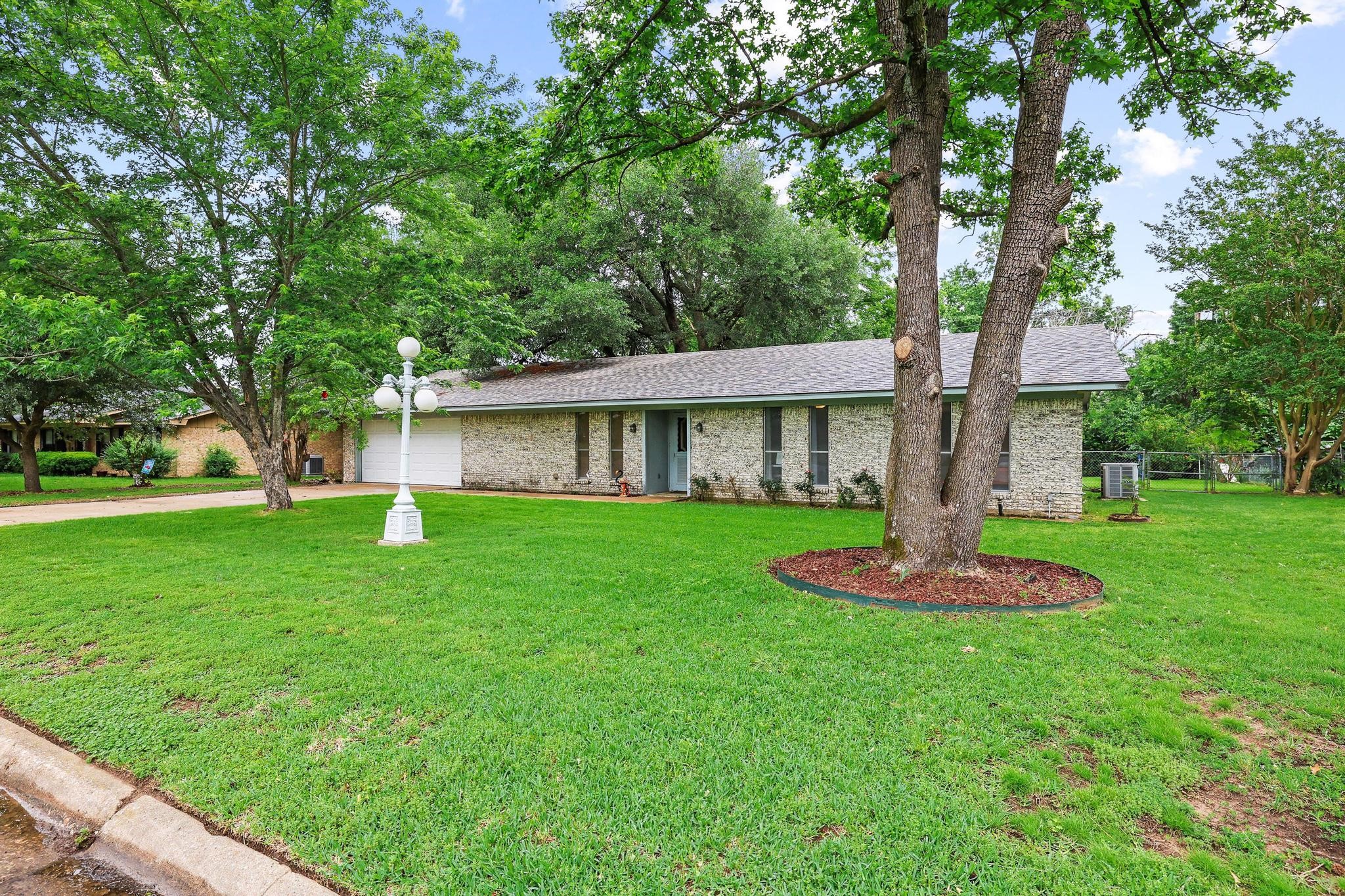 212 Lou Street Sulphur Springs TX 75482