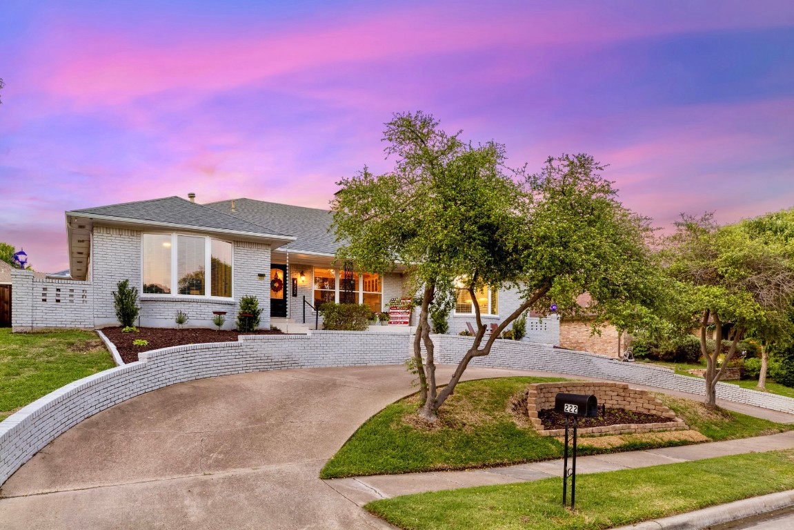 222 Canyon Valley Drive Richardson TX 75080