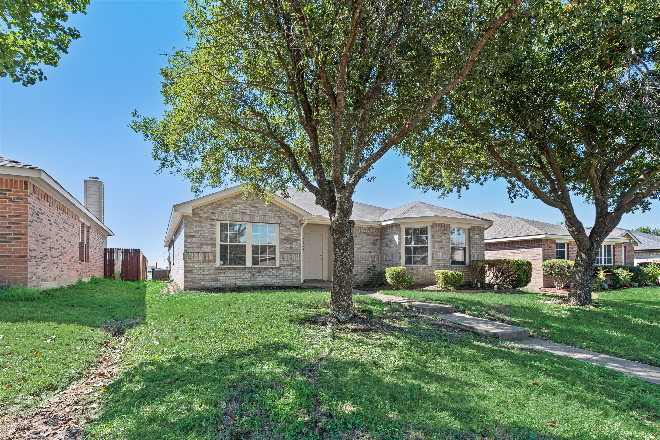 2460 Mallory Lane Lancaster TX 75134