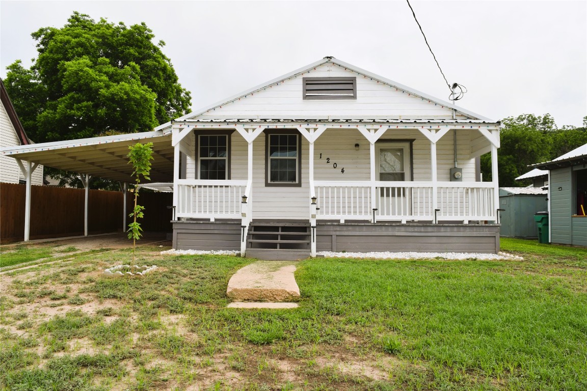 1204 Avenue B Santa Anna TX 76878
