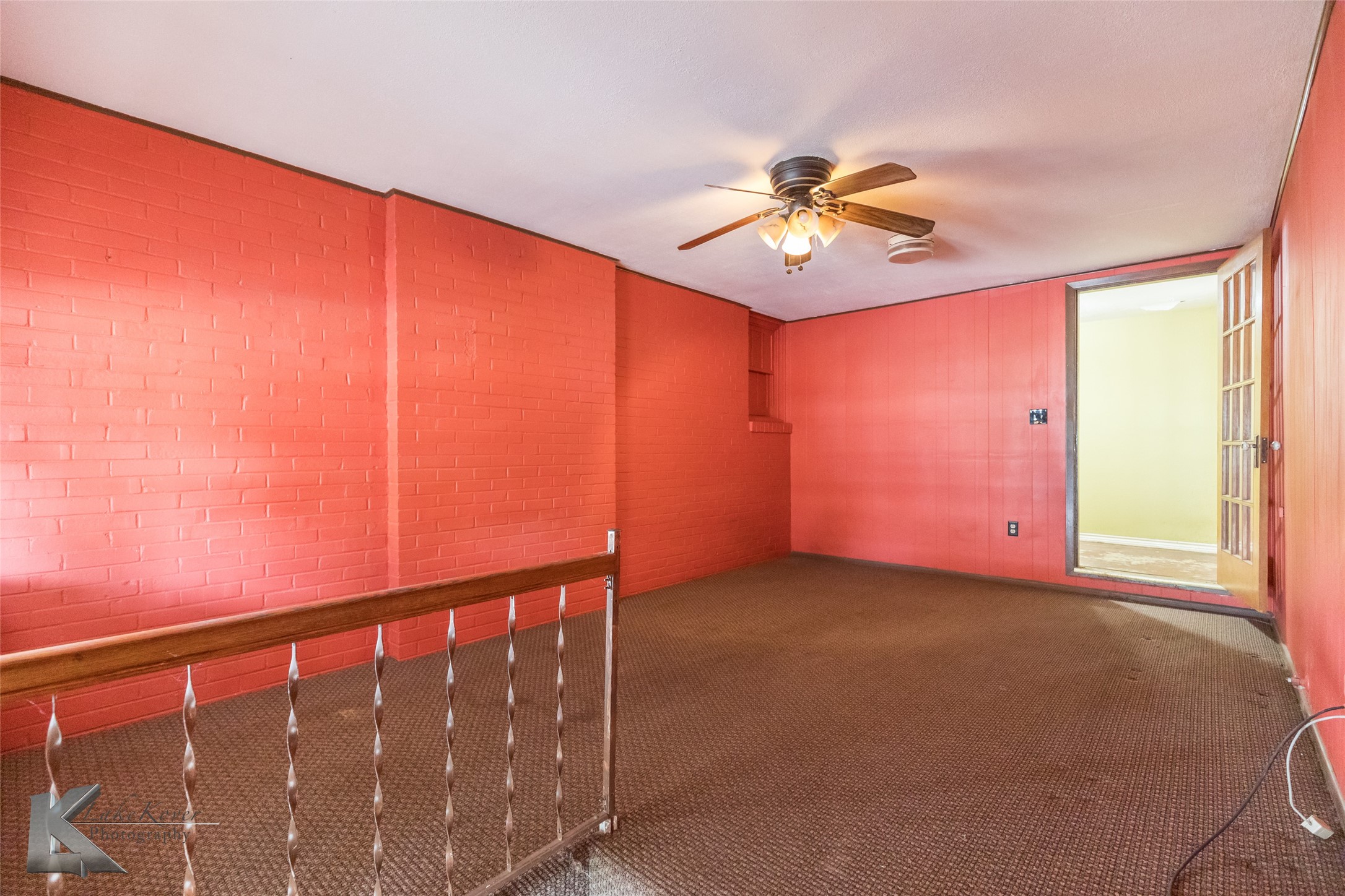 341 N 3rd Avenue Munday TX 76371