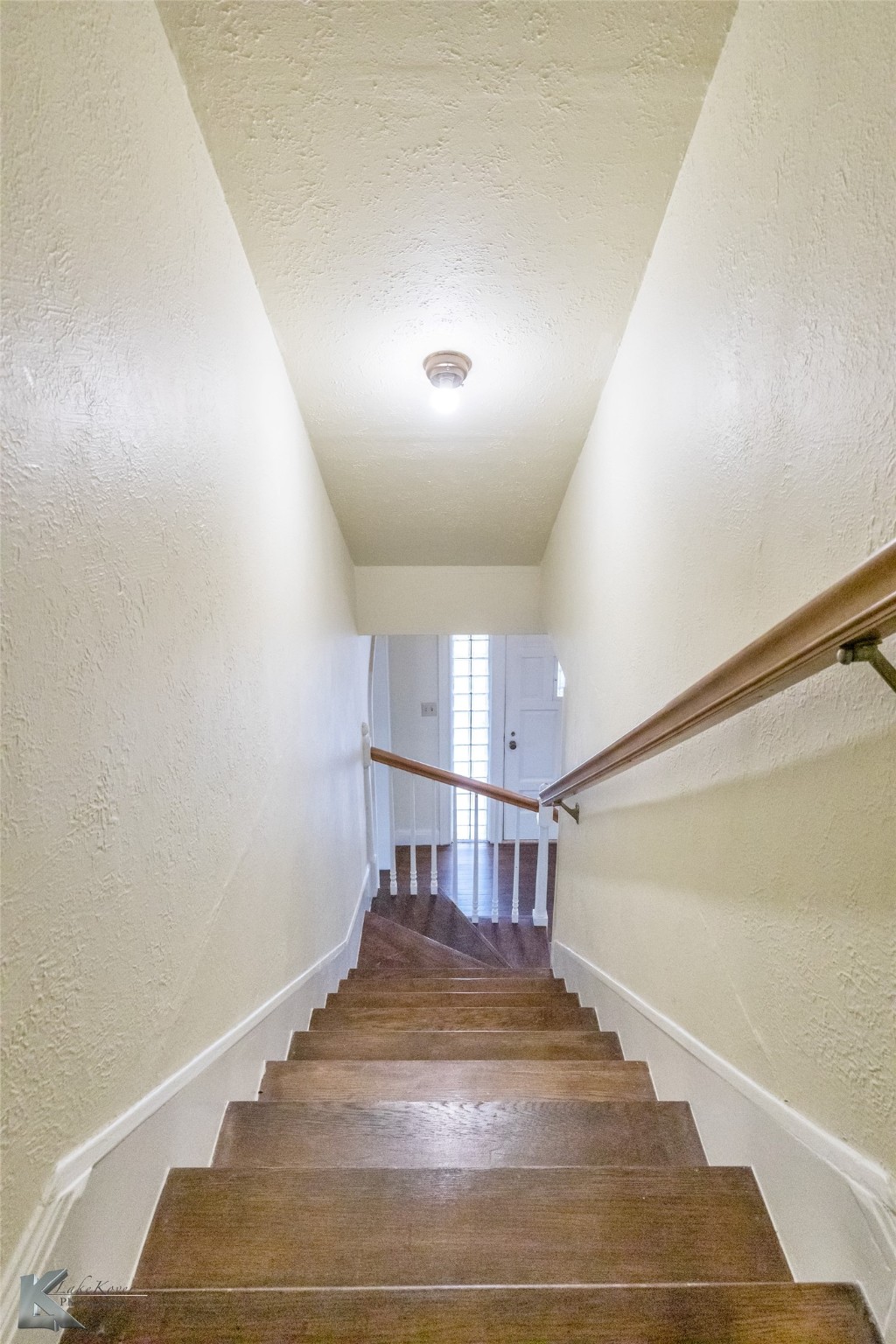 341 N 3rd Avenue Munday TX 76371