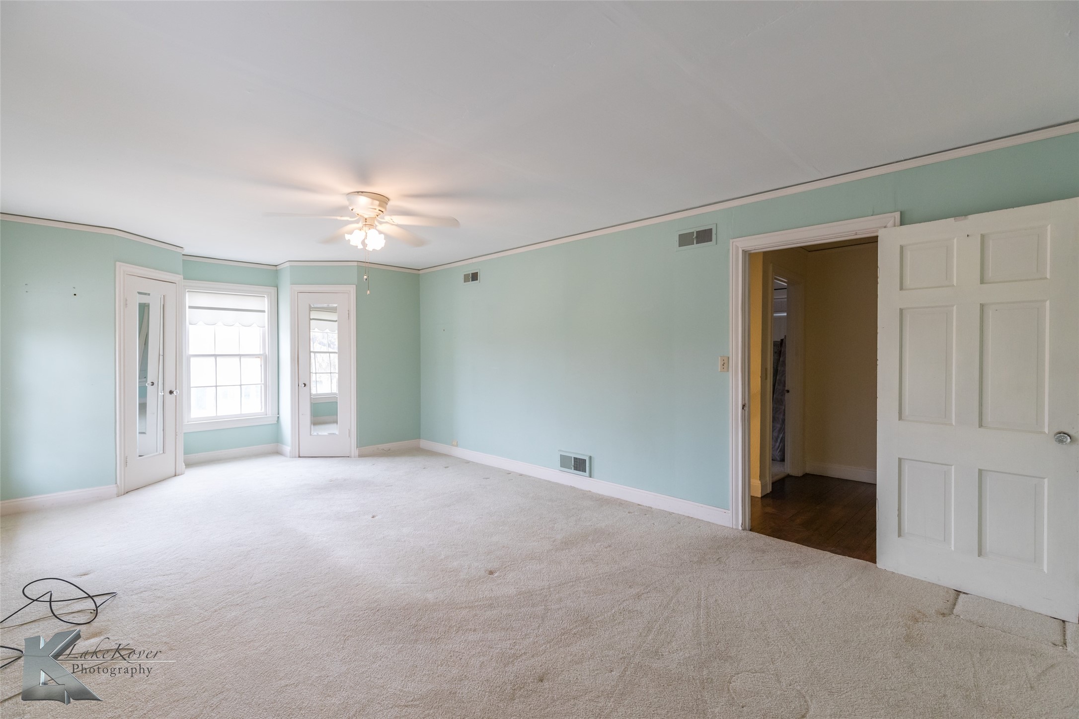 341 N 3rd Avenue Munday TX 76371