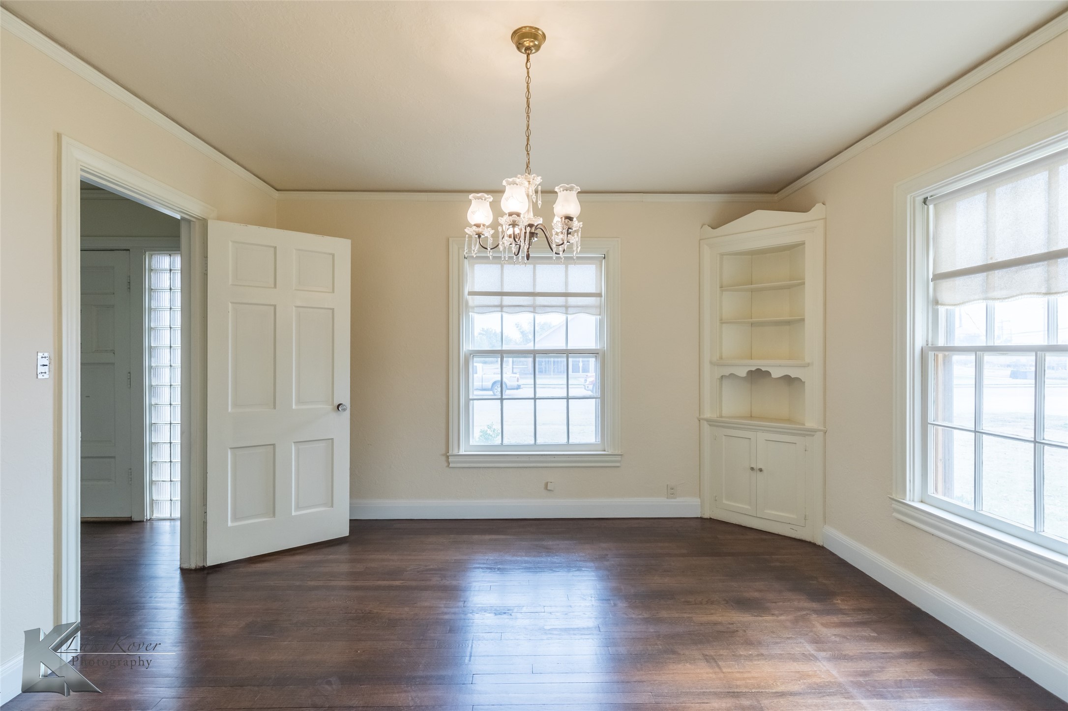 341 N 3rd Avenue Munday TX 76371