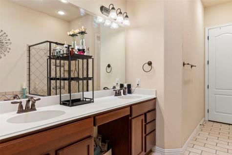 2476 Deer Run Lewisville TX 75067