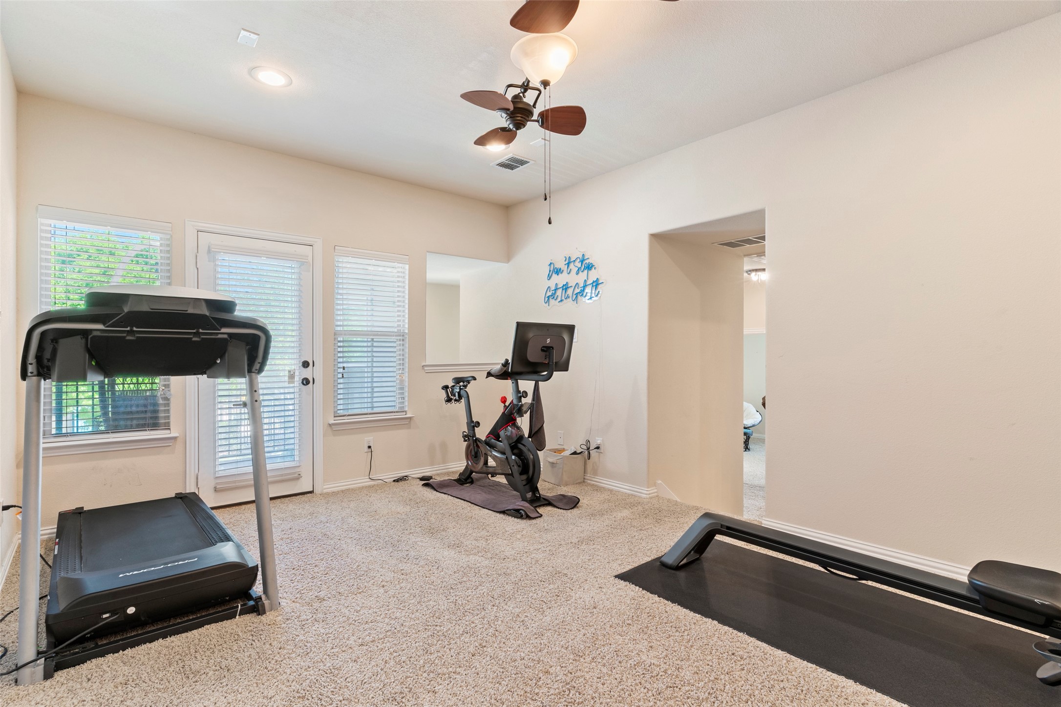 2476 Deer Run Lewisville TX 75067