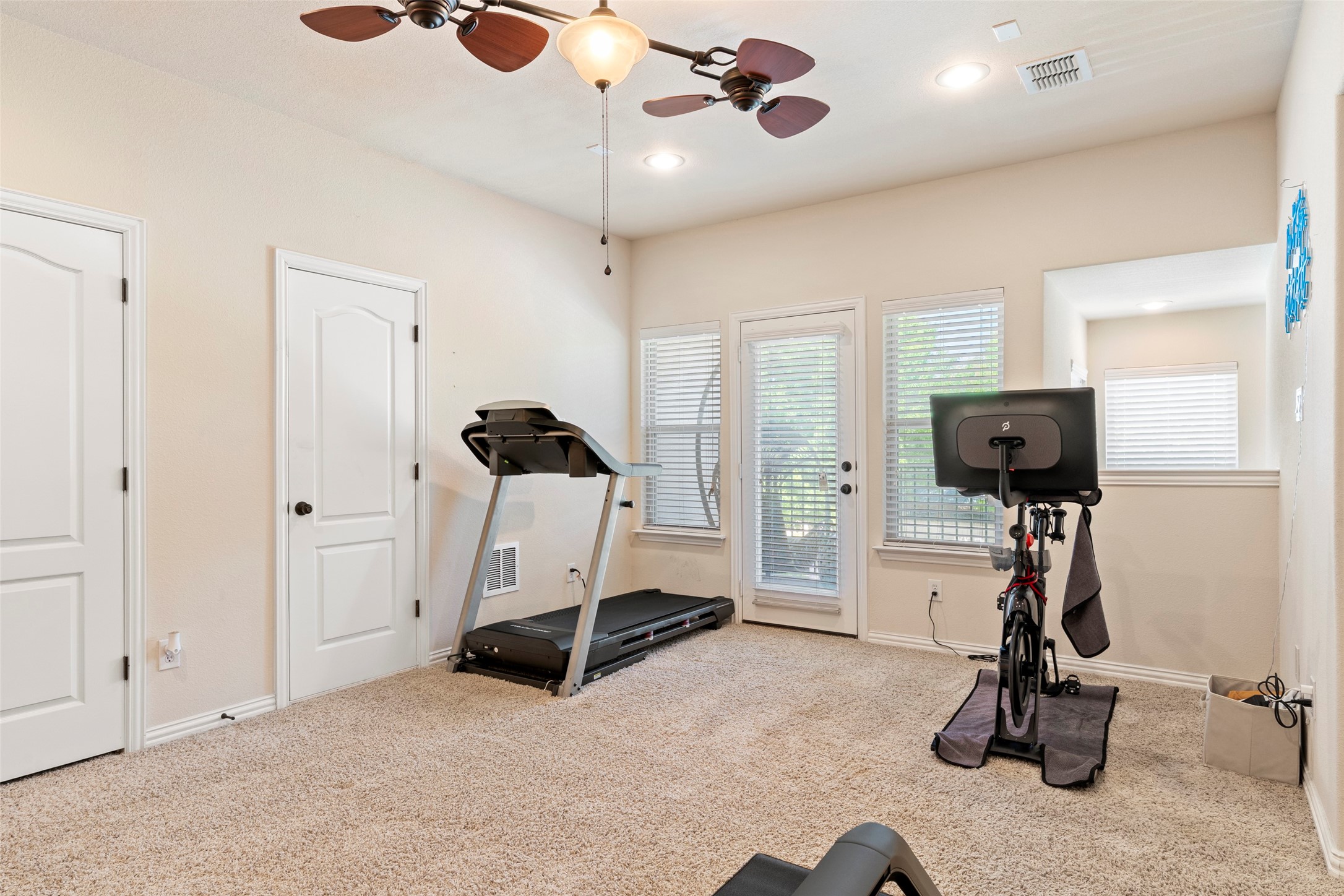 2476 Deer Run Lewisville TX 75067