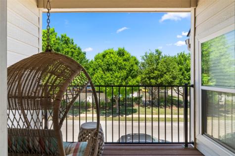 2476 Deer Run Lewisville TX 75067