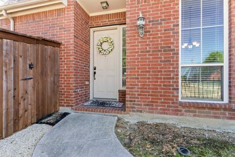 2476 Deer Run Lewisville TX 75067