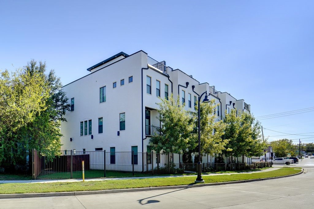 98 Kaufman Street Waxahachie TX 75165