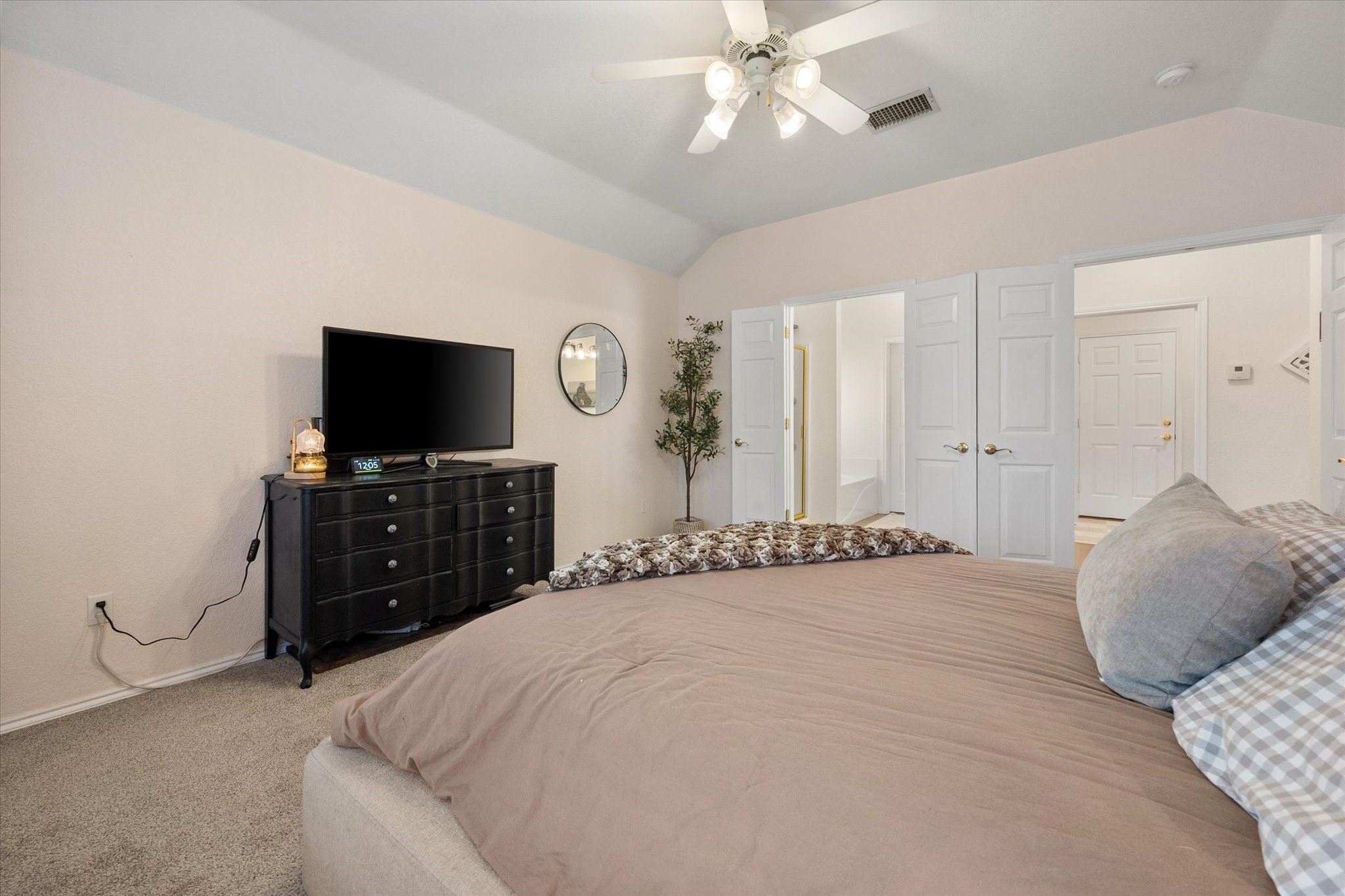 1221 Highcrest Drive Burleson TX 76028