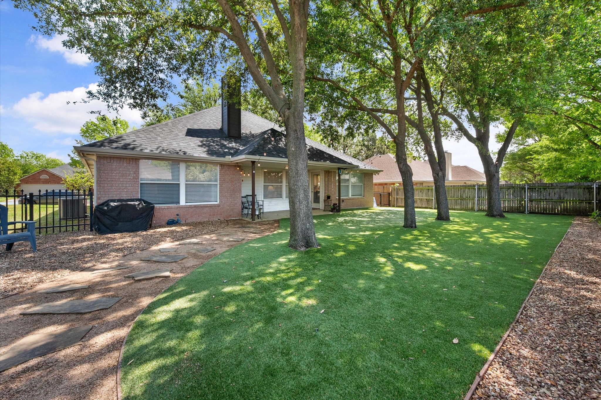 1221 Highcrest Drive Burleson TX 76028