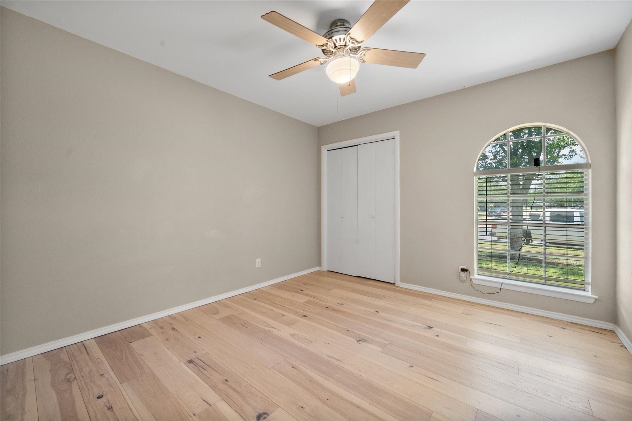 212 S Heights Drive Crowley TX 76036