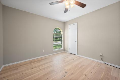212 S Heights Drive Crowley TX 76036