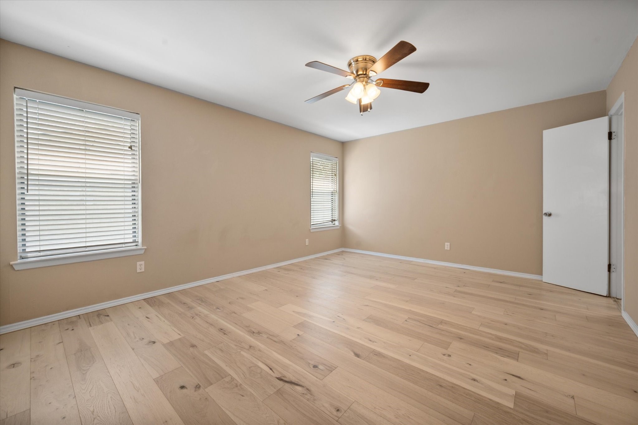 212 S Heights Drive Crowley TX 76036
