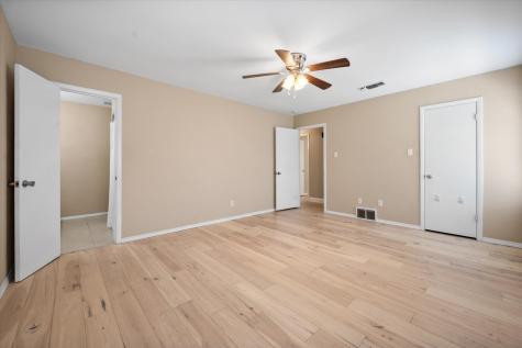 212 S Heights Drive Crowley TX 76036