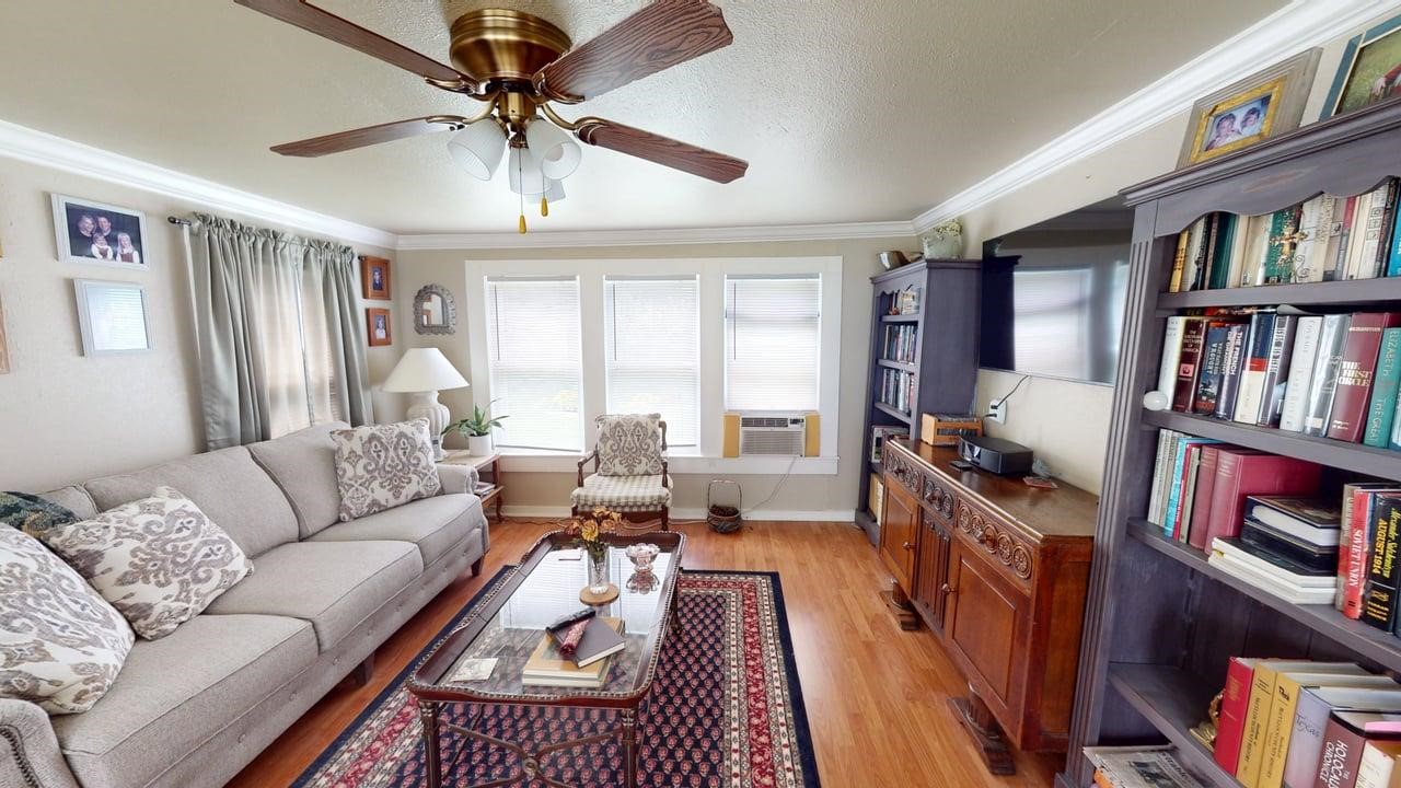 1701 S High Brady TX 76825
