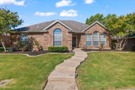 806 Boxwood Drive Lewisville TX 75067