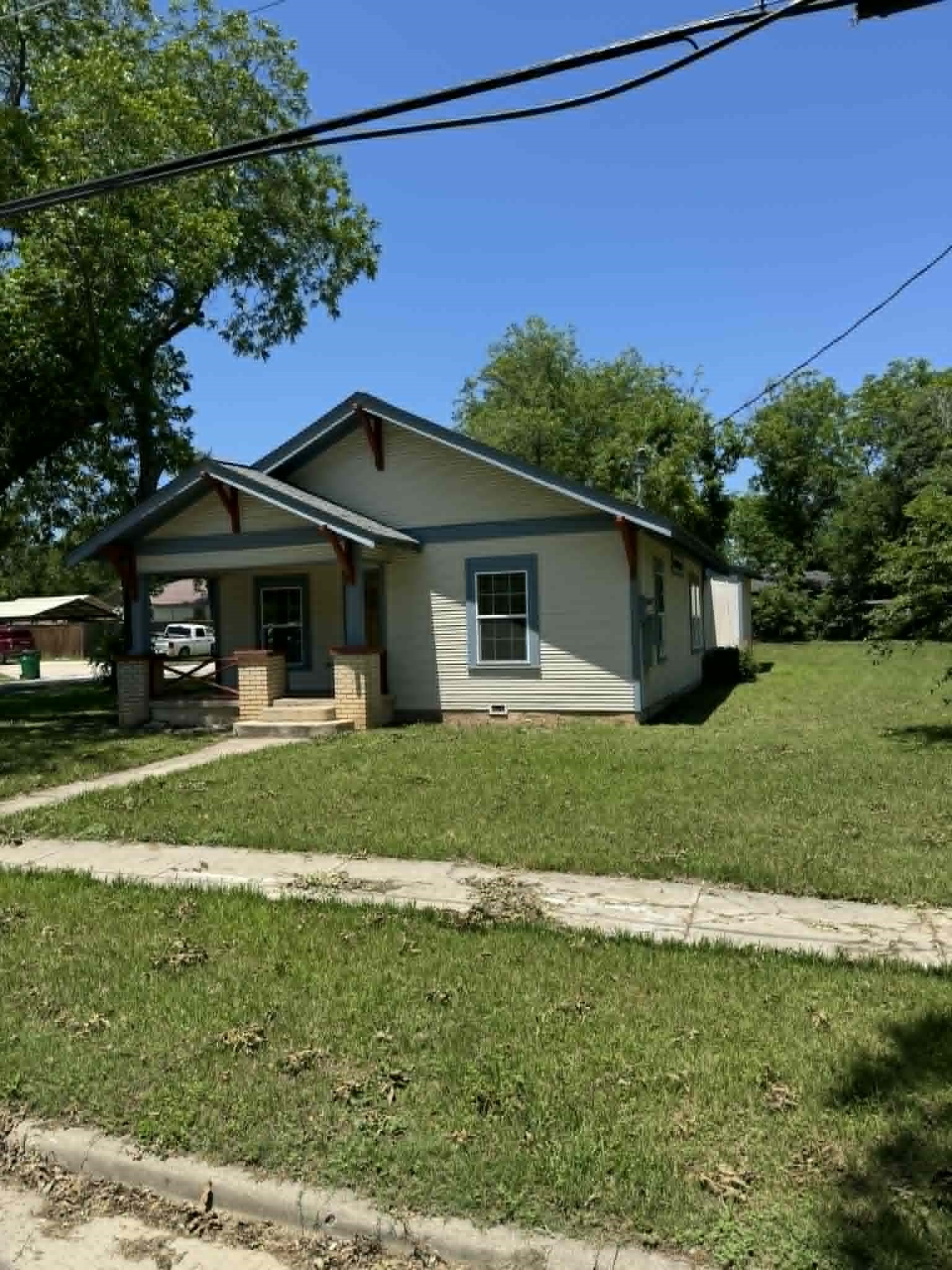 230 SW Live Oak Dublin TX 76446
