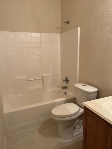 1113 Manhassett Court Fort Worth TX 76140