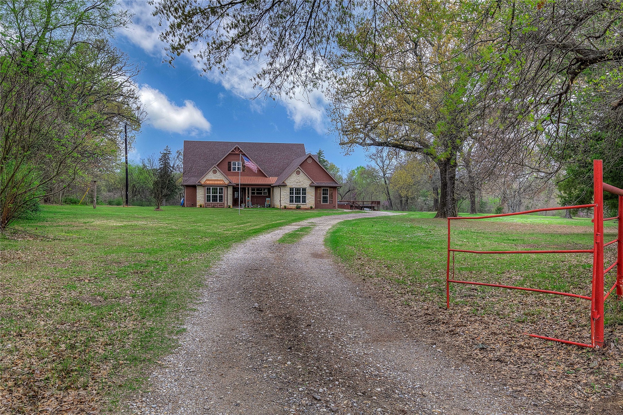 811 Rs County Road 4250 Point TX 75472