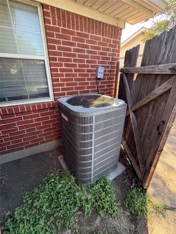 612 N 59th Street Waco TX 76710