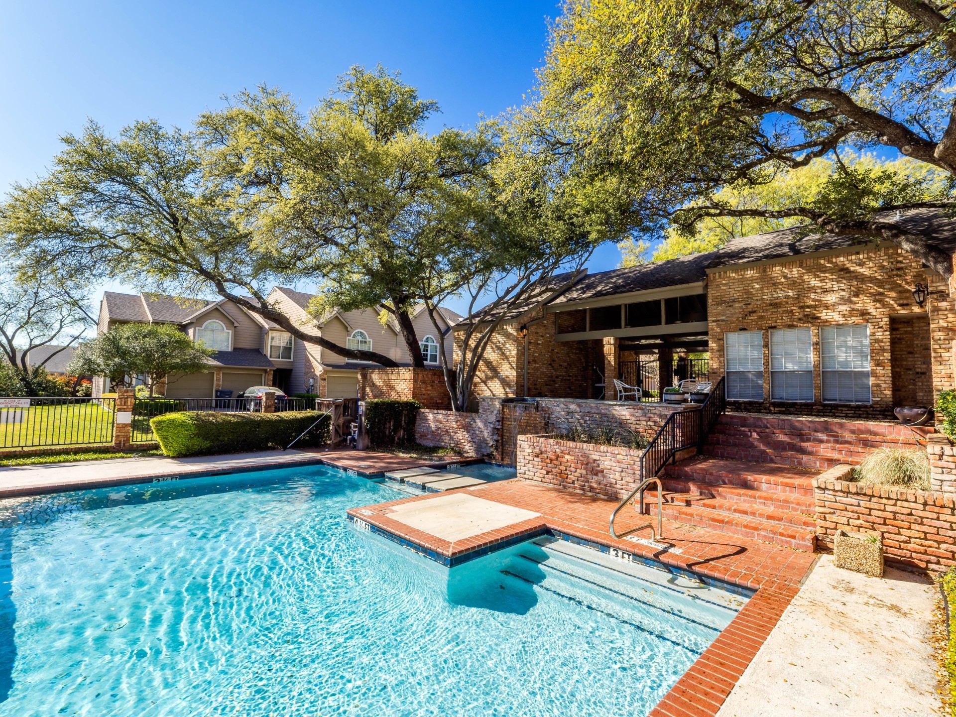 8503 Coppertowne Lane Dallas TX 75243