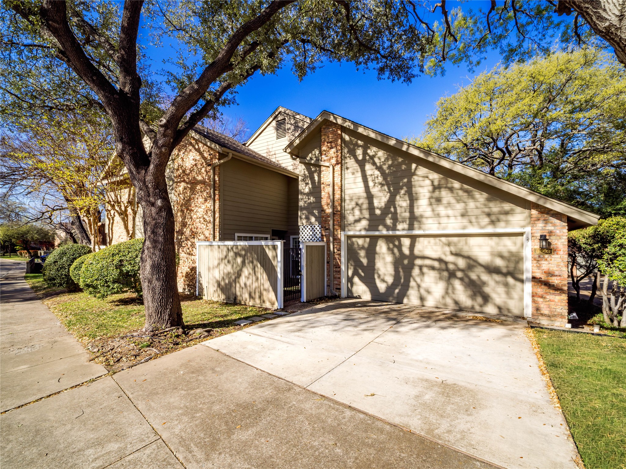 8503 Coppertowne Lane Dallas TX 75243
