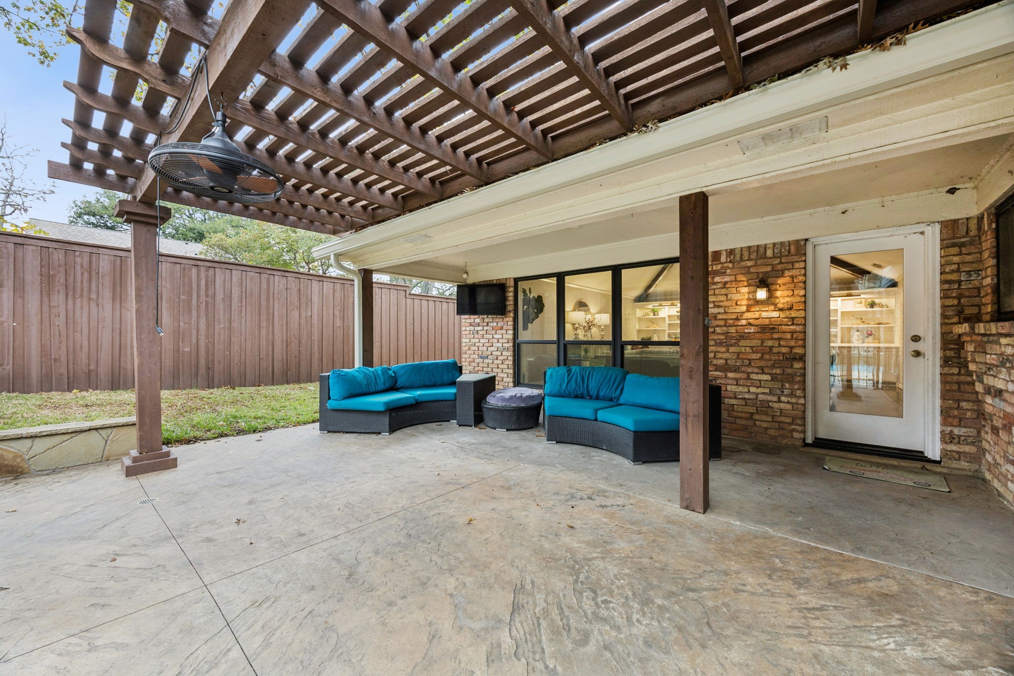 9717 Ravensway Drive Dallas TX 75238