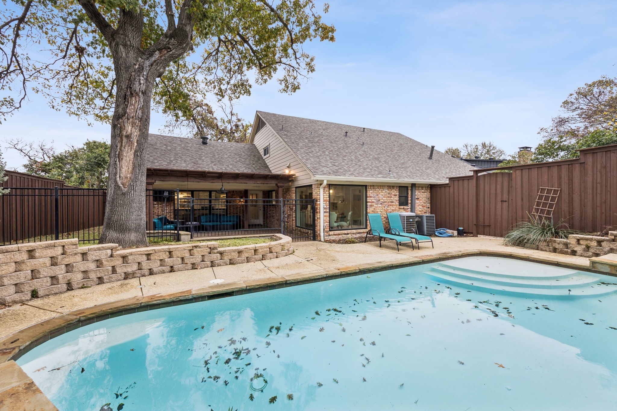 9717 Ravensway Drive Dallas TX 75238