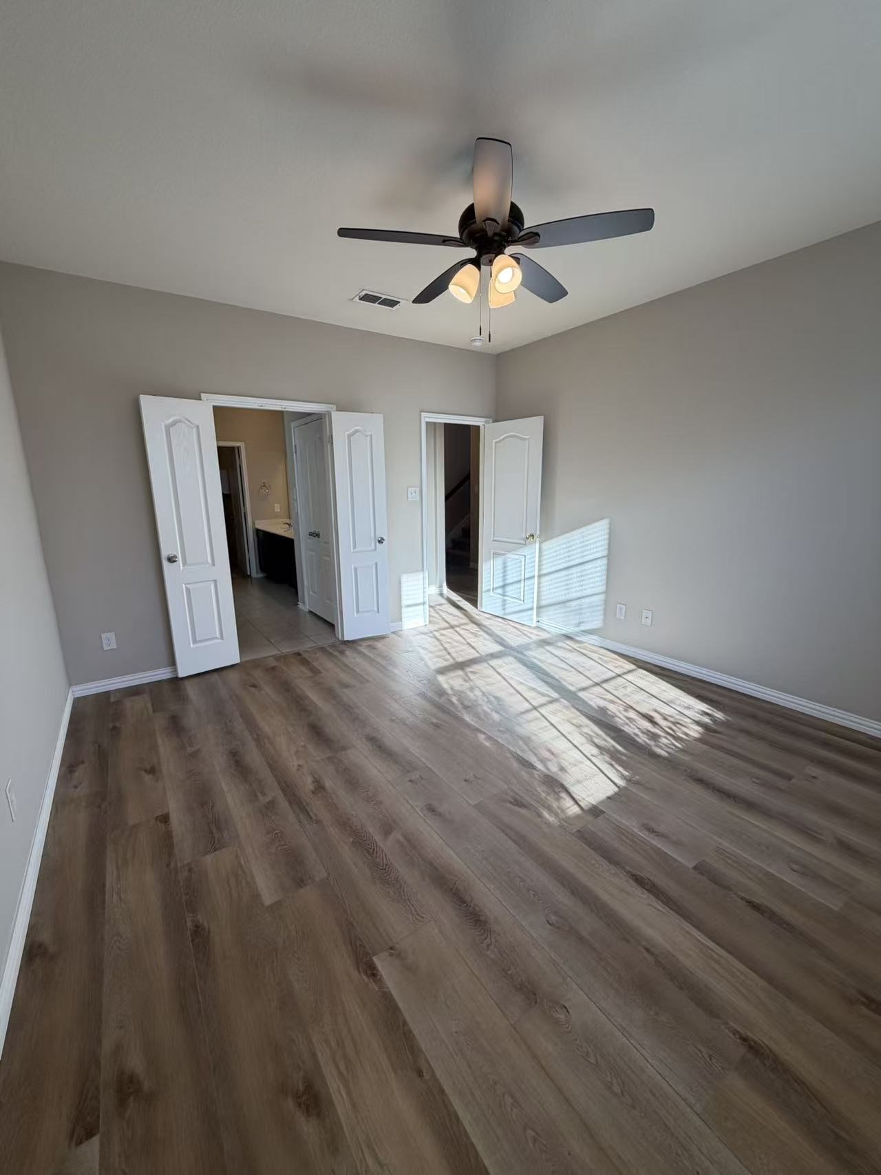 725 Hartsfield Aubrey TX 76227