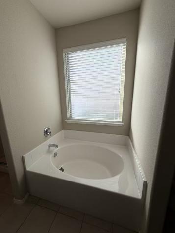 725 Hartsfield Aubrey TX 76227