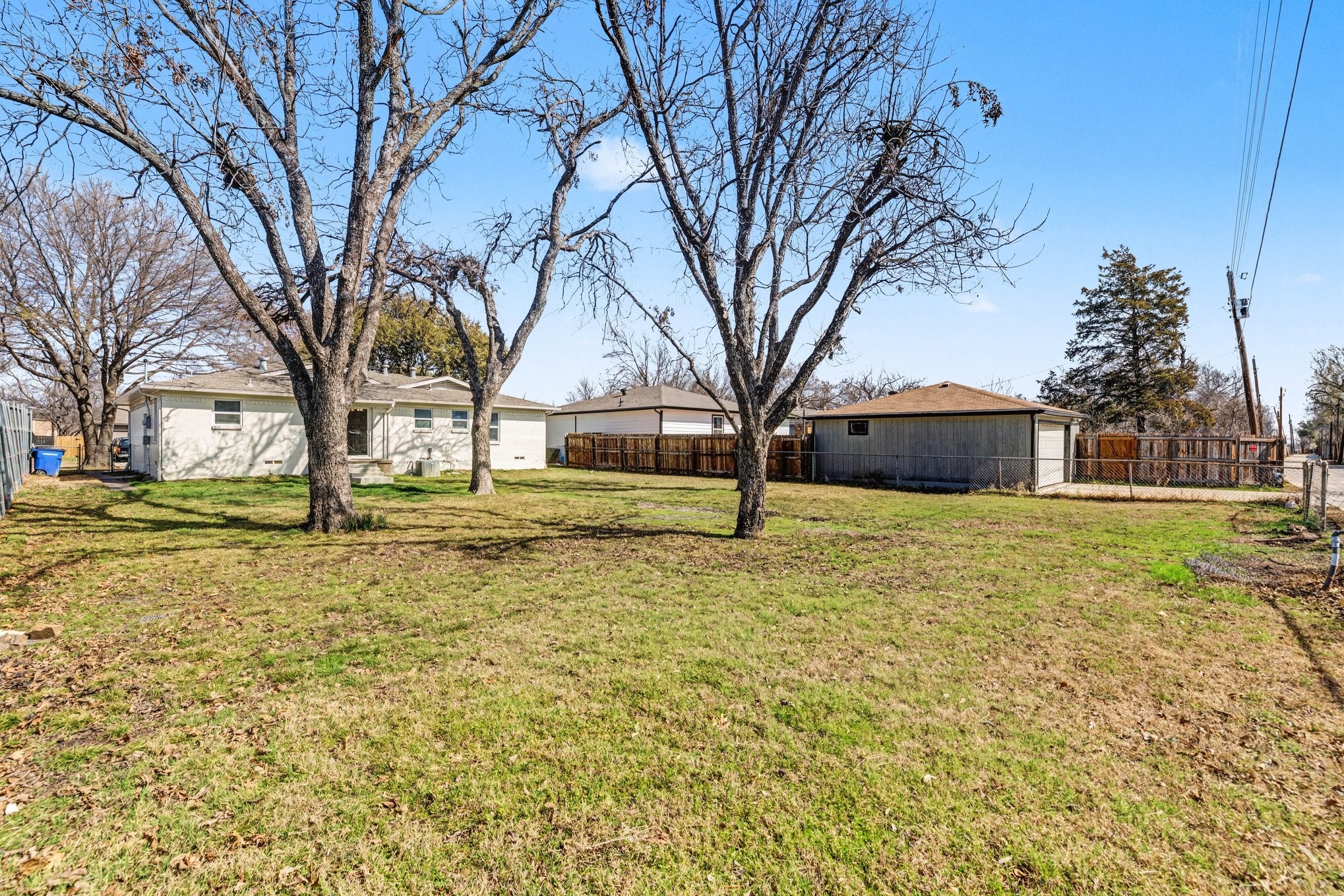 1010 Noble Avenue Carrollton TX 75006