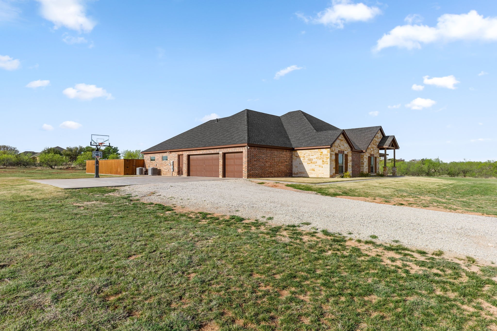 515 Sales Road Windthorst TX 76389