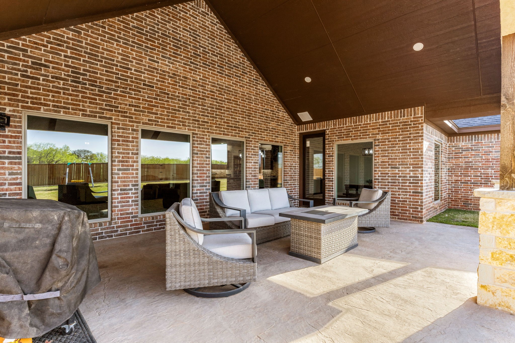 515 Sales Road Windthorst TX 76389