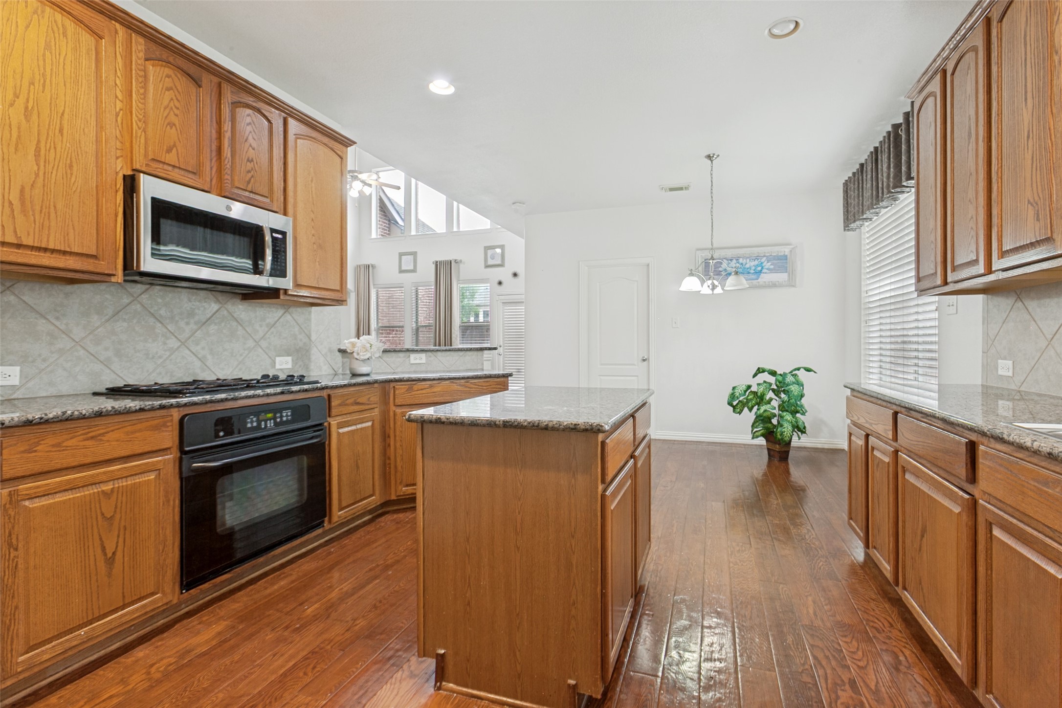 822 Shadybrook Drive Murphy TX 75094