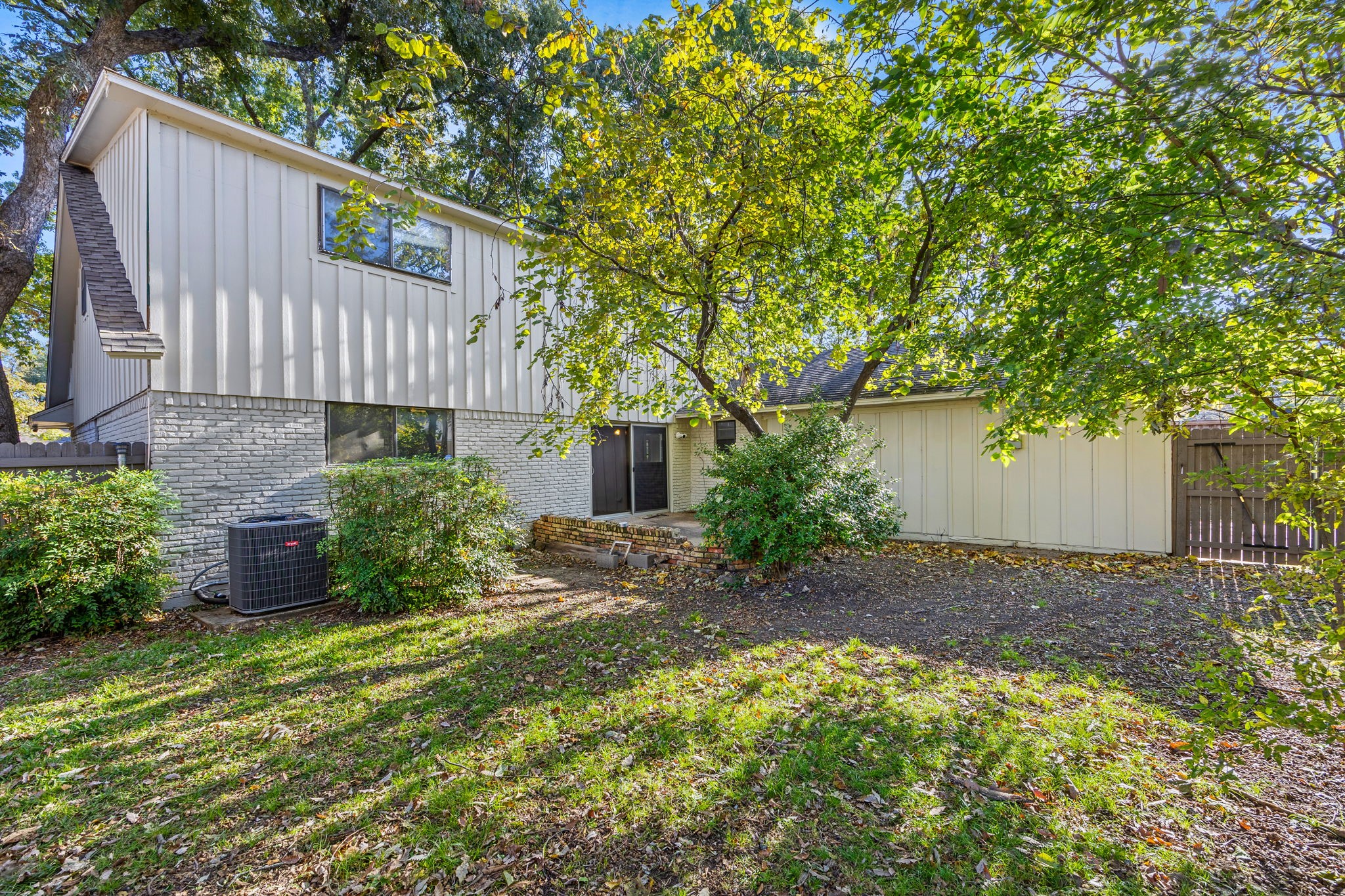 6925 Galemeadow Circle Dallas TX 75214