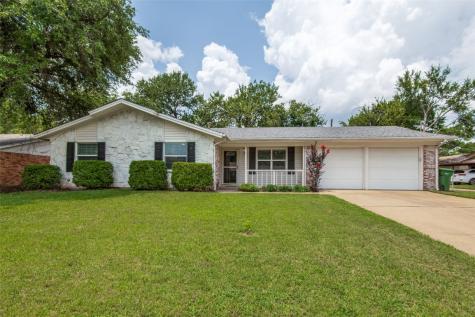 1417 Simpson Drive Hurst TX 76053