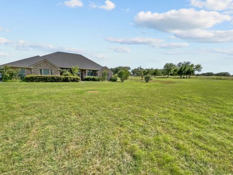 115 County Road 3383 Paradise TX 76073