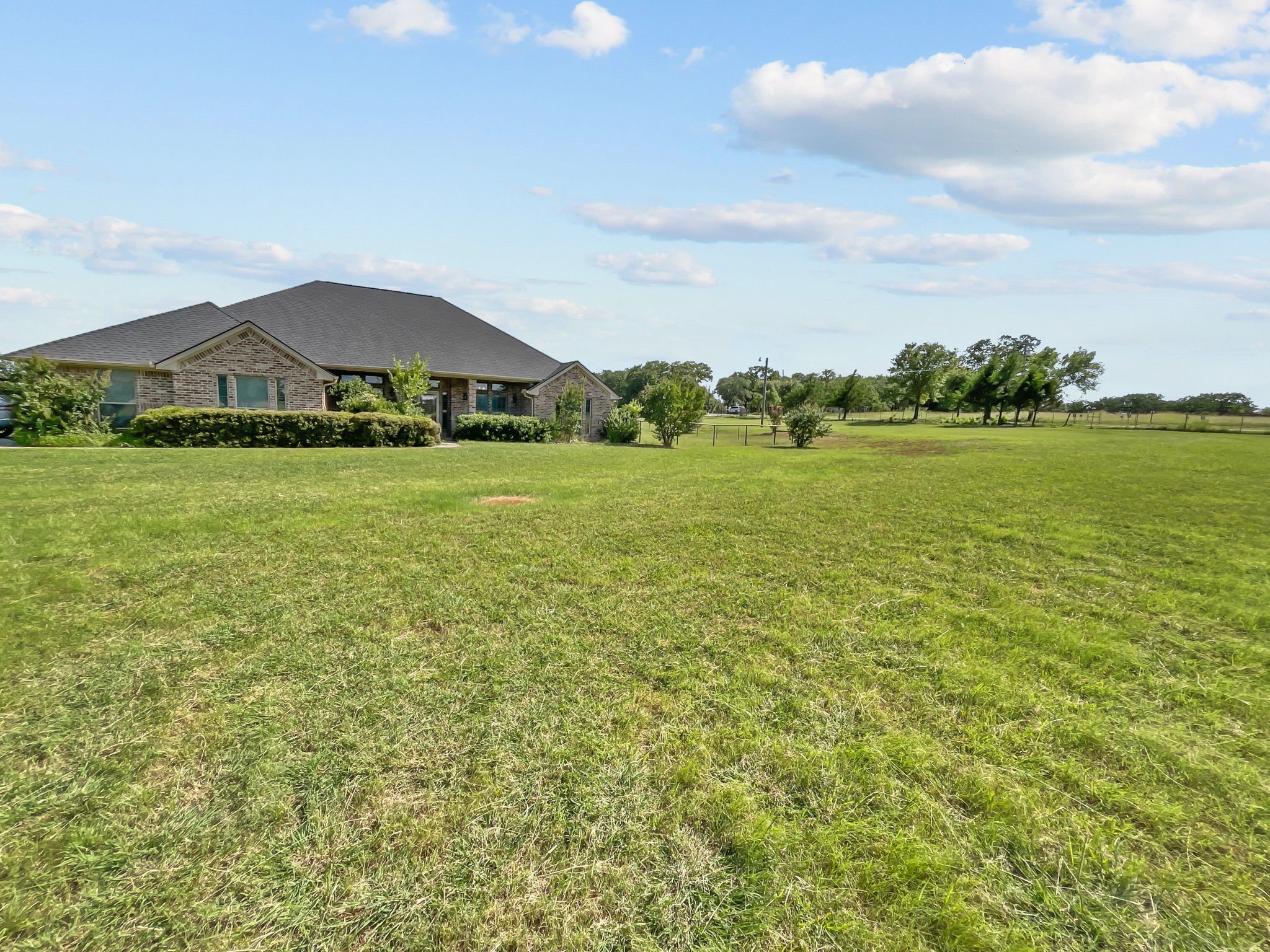 115 County Road 3383 Paradise TX 76073