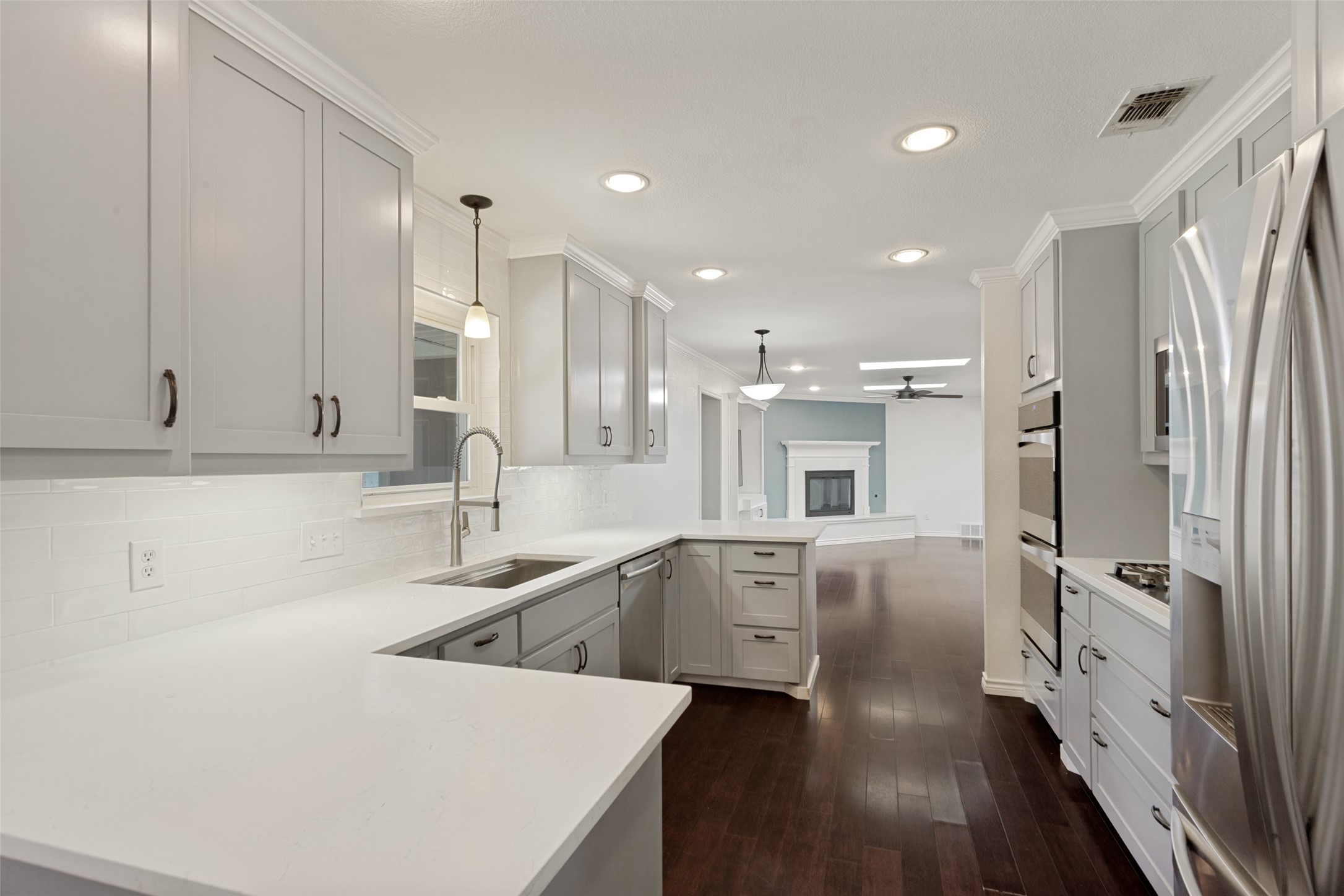 1905 Dakar Road W Fort Worth TX 76116