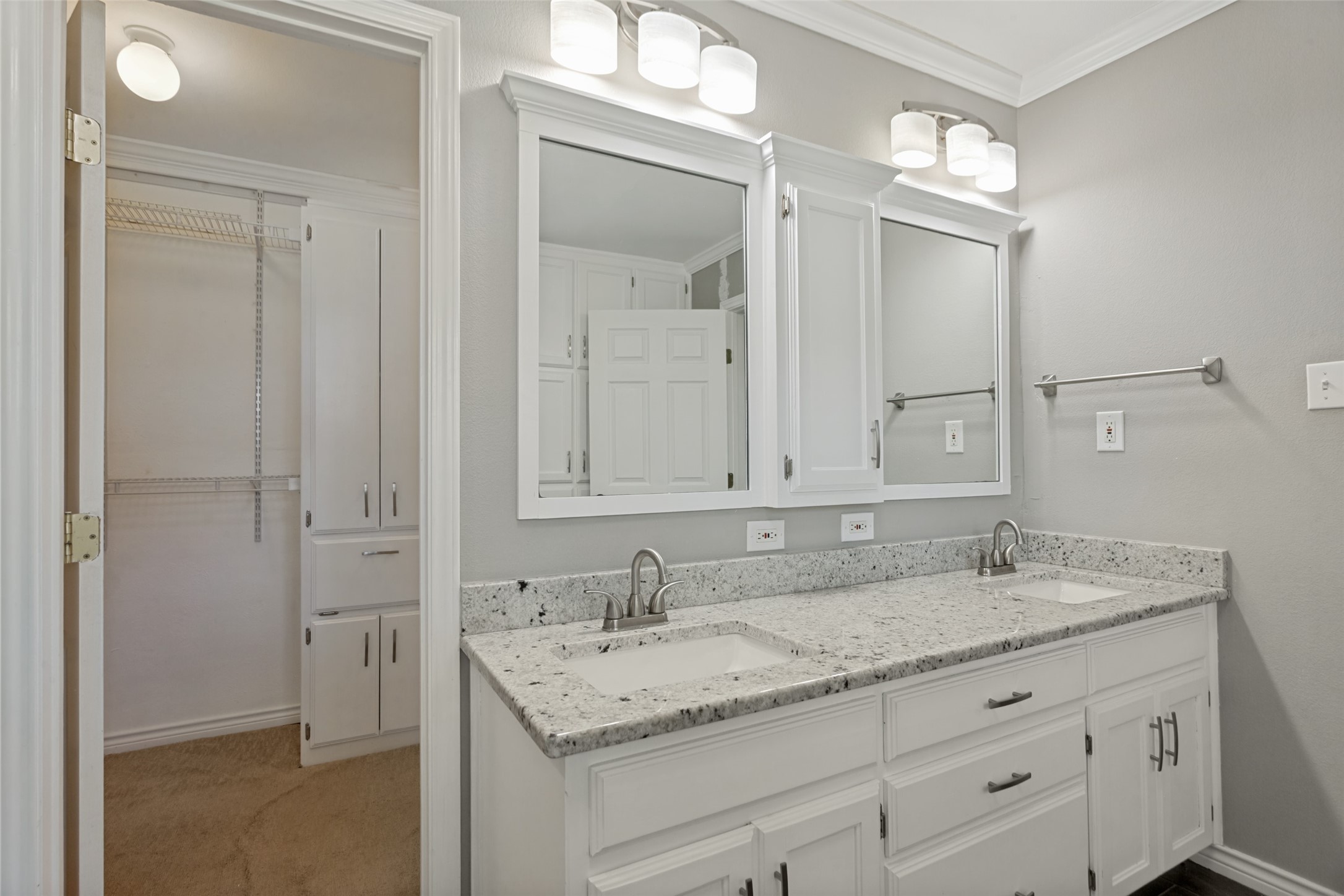 1905 Dakar Road W Fort Worth TX 76116