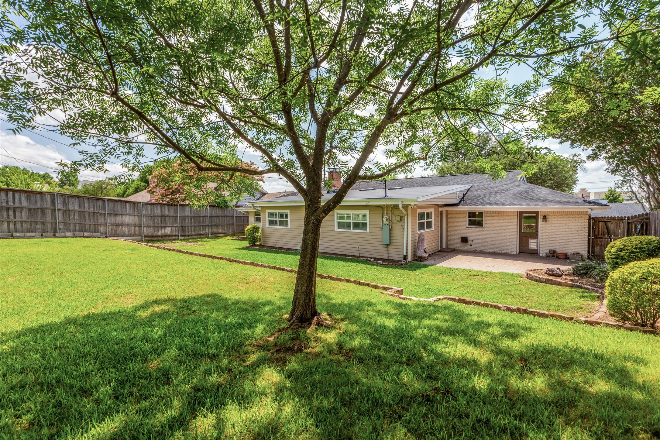 1905 Dakar Road W Fort Worth TX 76116