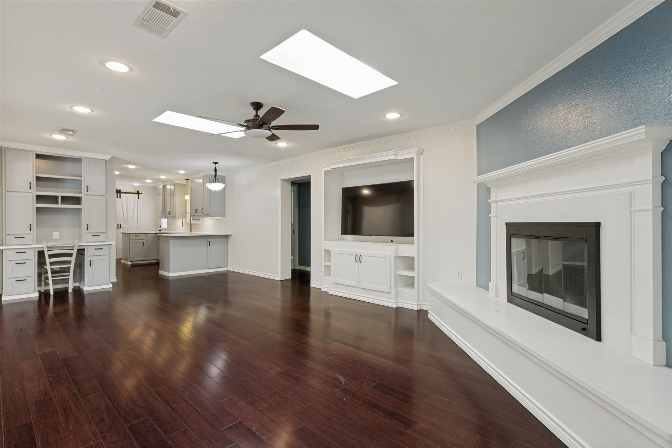 1905 Dakar Road W Fort Worth TX 76116